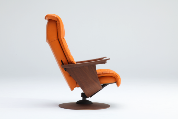 RU75 旋轉休閒椅